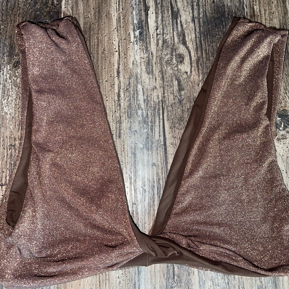 Revel Rey swim, bikini top, EUC.